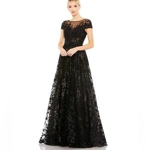 MAC DUGGAL Black Embellished Cap Sleeve A Line Gown